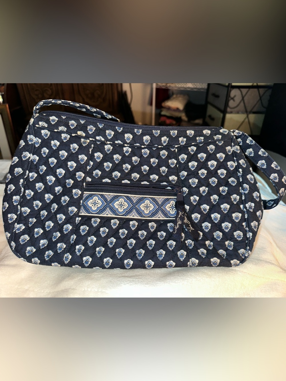 Vintage Nantucket Navy Vera Bradley Quilted Navy Floral Cosmetic shoulder bag